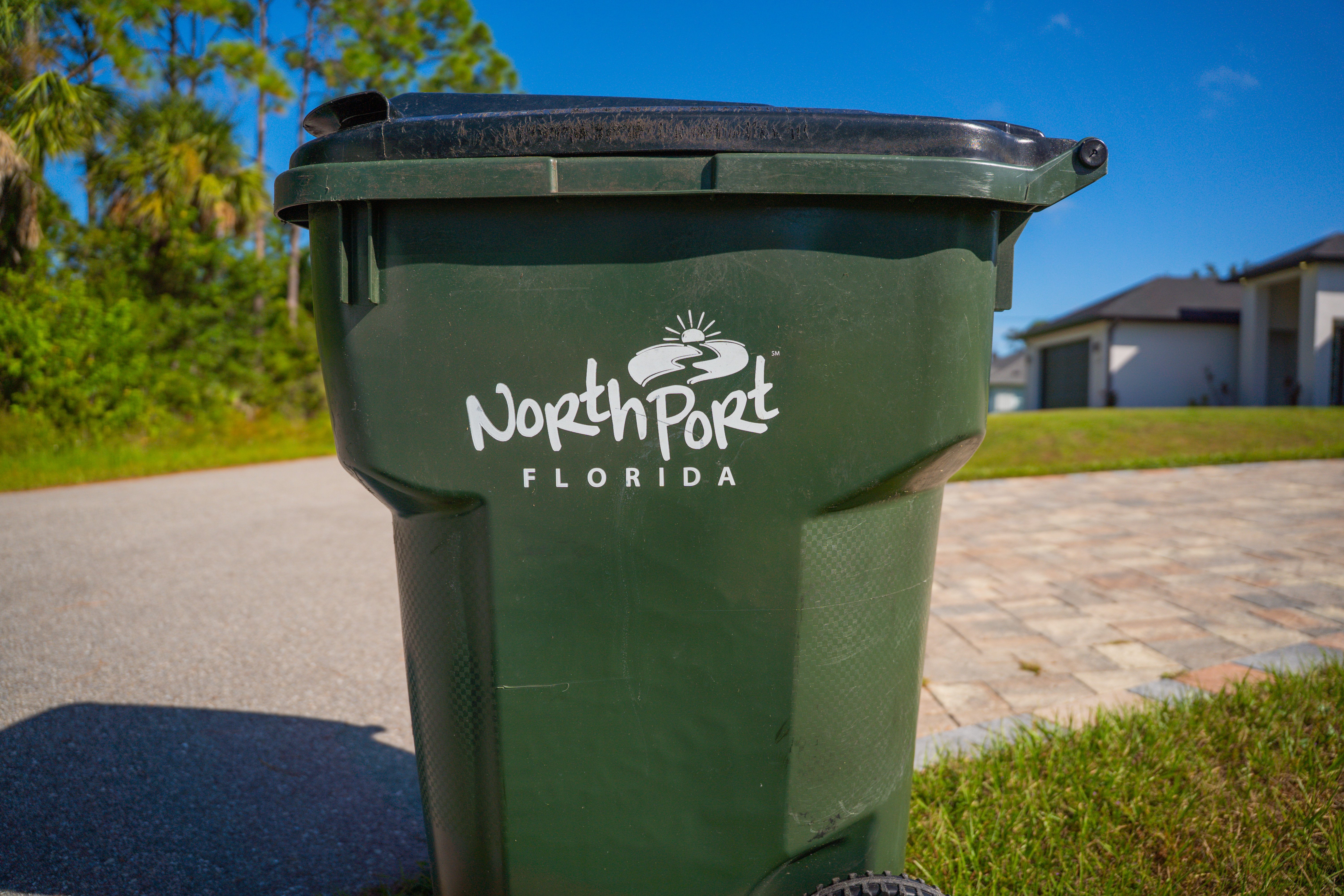 Garbage Can_CD-6.jpg